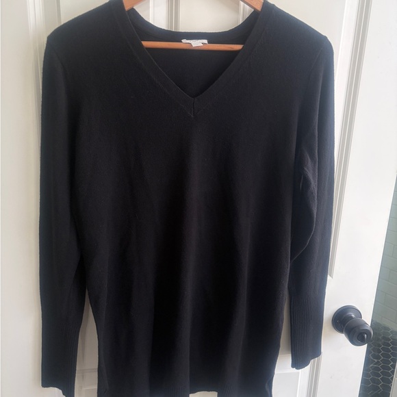 J. Jill Sweaters - Like new J Jill cotton poly blend tunic sweater. So soft. Beautiful. Medium